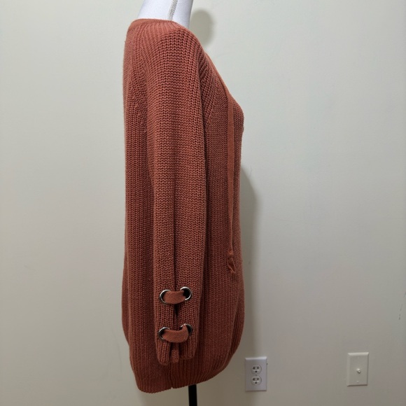 NWOT Military Hippe Lace Up V-neck Neck Knit Sweater Size one size stretch - Picture 3 of 8